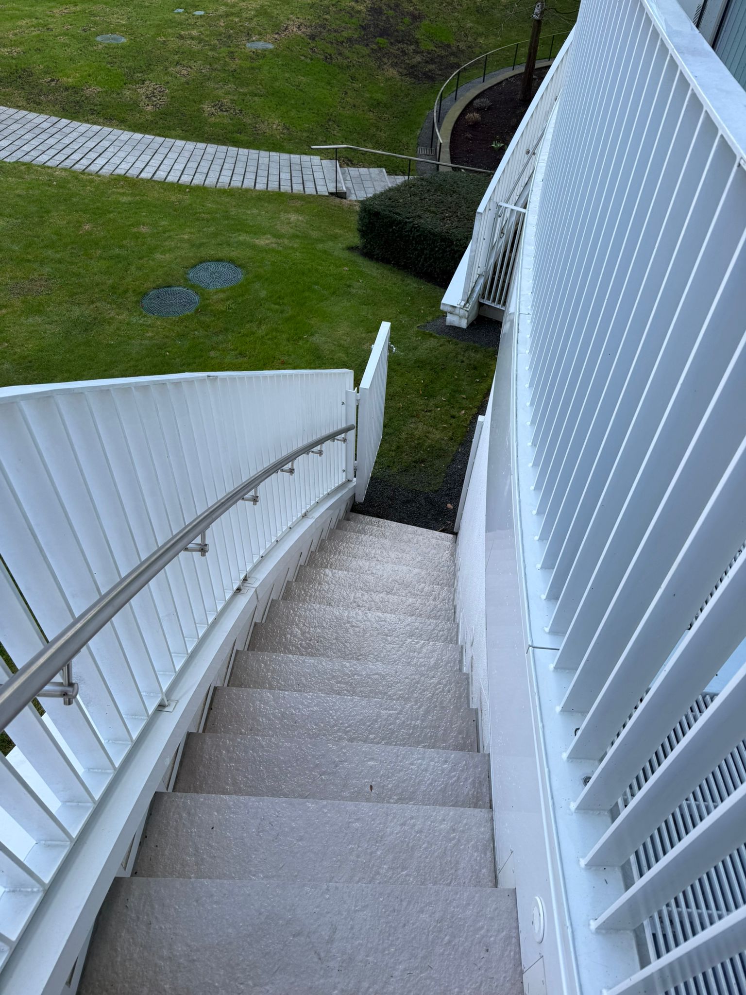 Garten-Treppe in Scharbeutz nach der Reinigung
